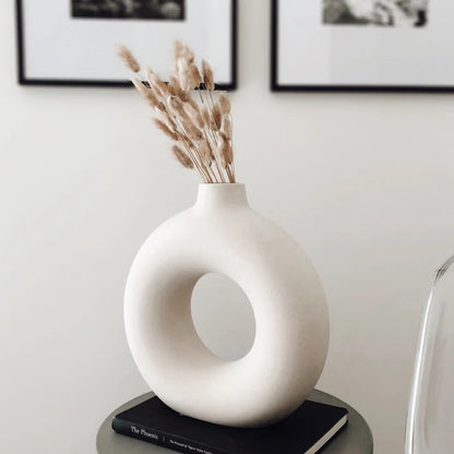 Vase Circular Hollow Ceramic Donuts Flower